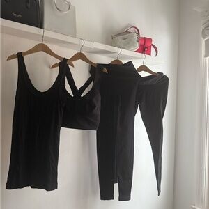 ARITZIA BABATON LULULEMON VINCE BUNDLE